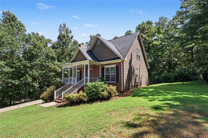 Property Photo:  5142 Spring Glen Court  GA 30135 