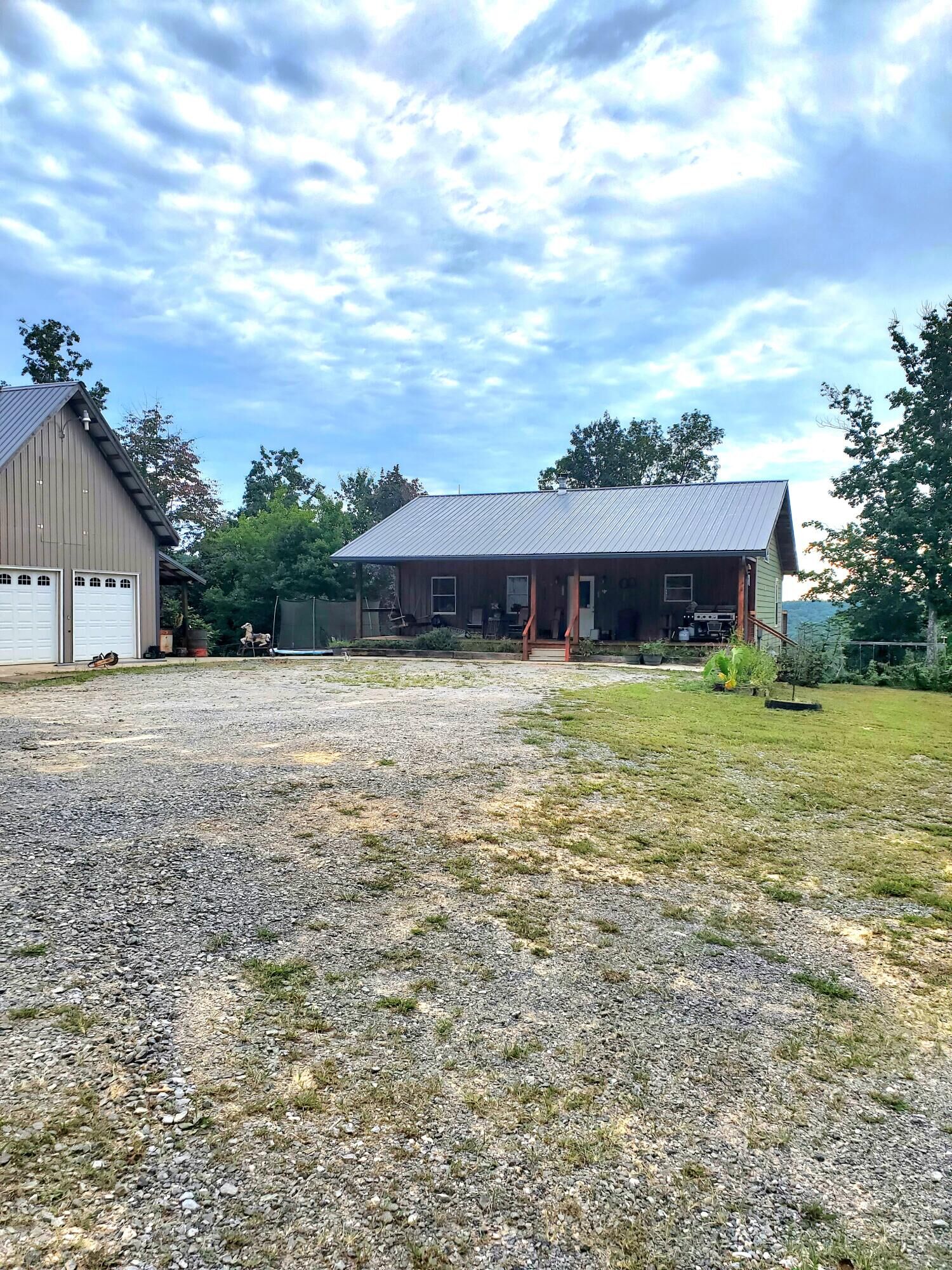 Property Photo:  103 Stooping Oak Road  TN 37327 