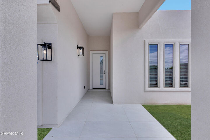 Property Photo: 10891 Francisco Vaquera Drive TX 79927