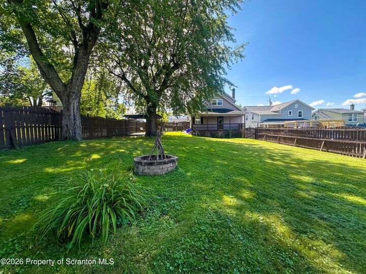 Property Photo:  536 E Lackawanna Avenue  PA 18447 