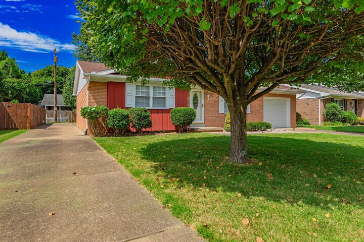 Property Photo:  1800 N Colony Road  IN 47715 