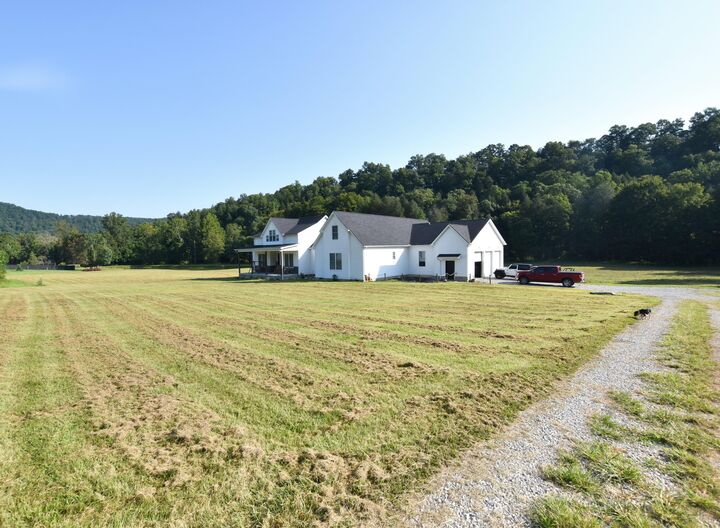 Property Photo:  13197 Kentucky 59  KY 41179 