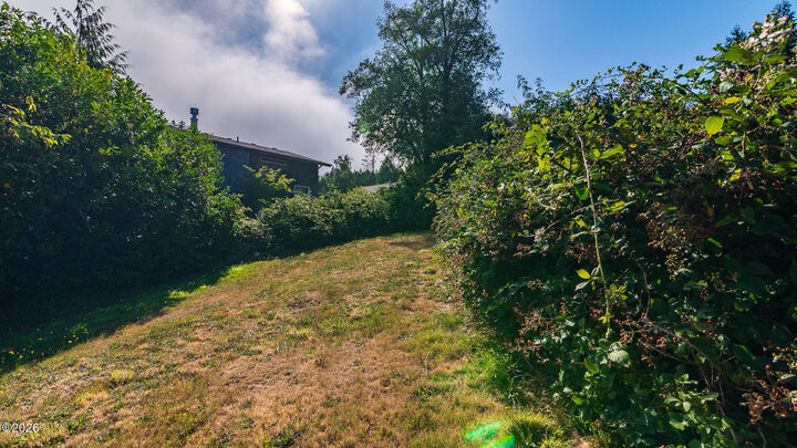 Property Photo: Tl 1 Alderview, Block 7 OR 97364