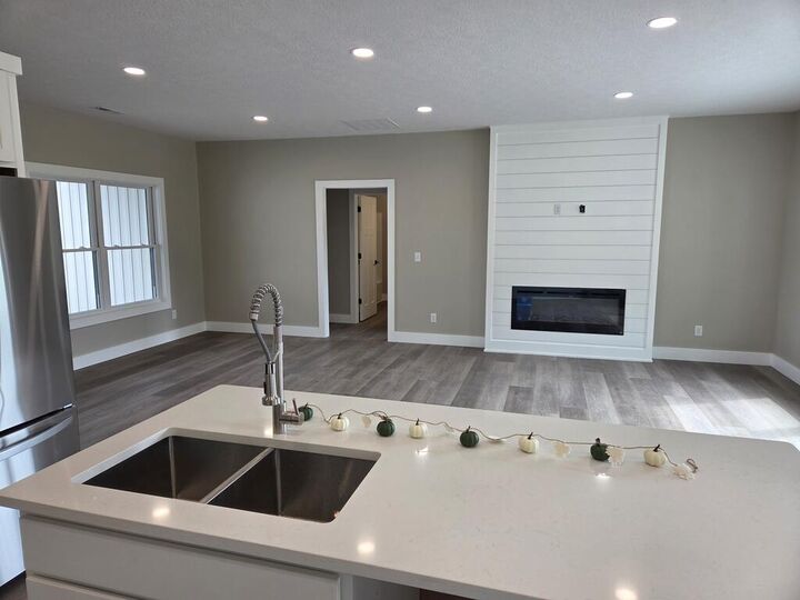 Property Photo:  209 Forest Ave  OH 44822 
