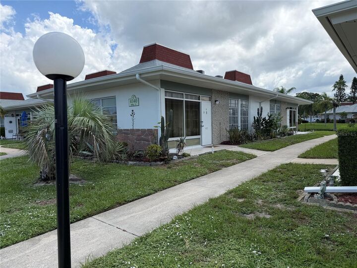 Property Photo:  4340 Tahitian Gardens Circle D  FL 34691 