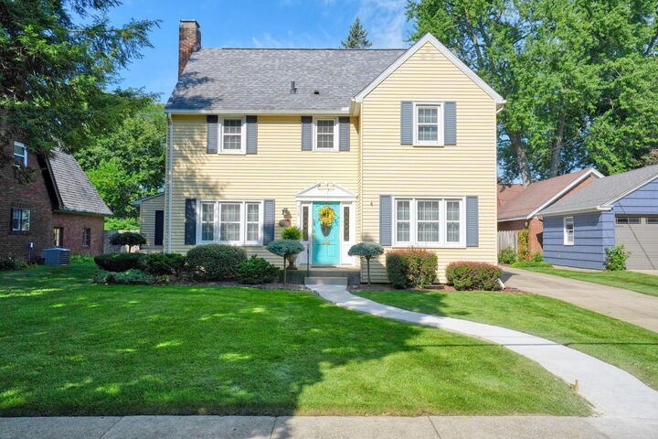 Property Photo:  710 S Webster Street  MI 49203 