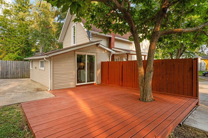 Property Photo: 412 Quarry Street MI 49201