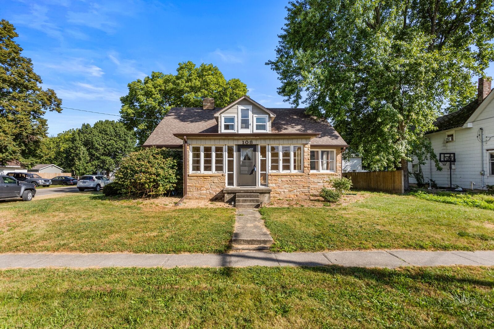 Property Photo: 108 W Sangamon Street IL 61843