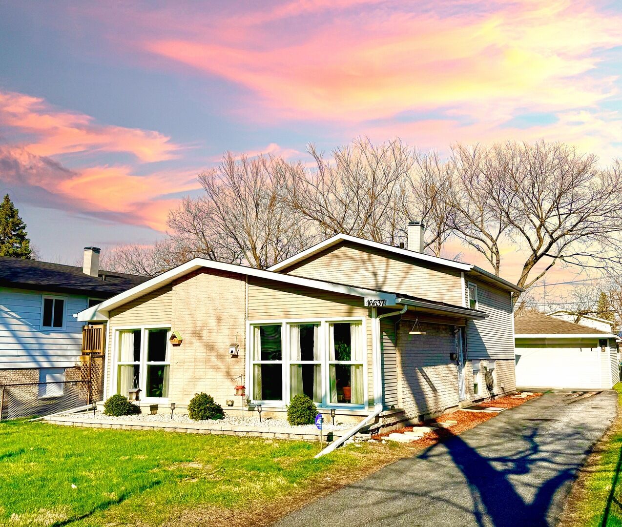 Property Photo:  16637 Paulina Street  IL 60428 