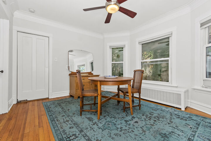 Property Photo:  642 S Lombard Avenue  IL 60304 