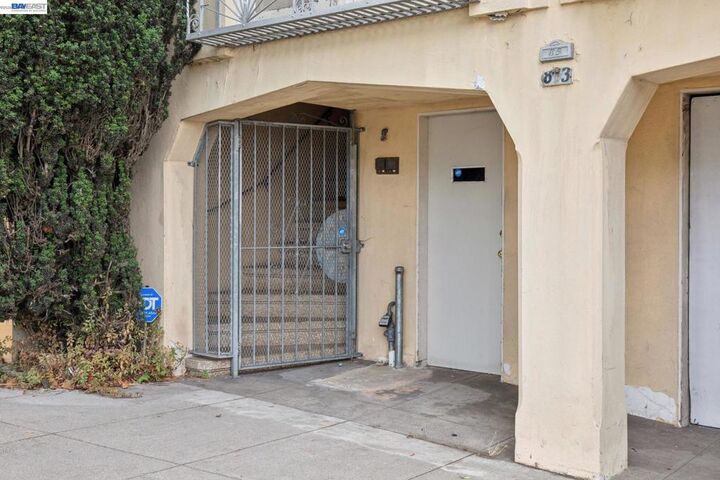 Property Photo:  83 85 Stanyan St  CA 94118 