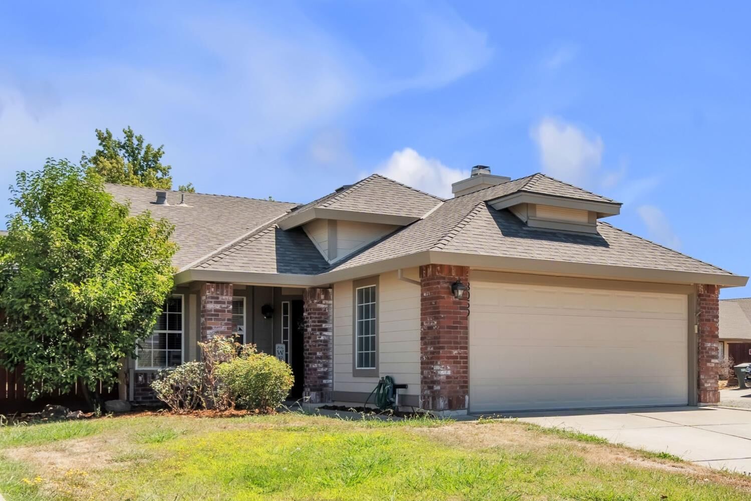 Property Photo:  8059 Ventnor Court  CA 95829 