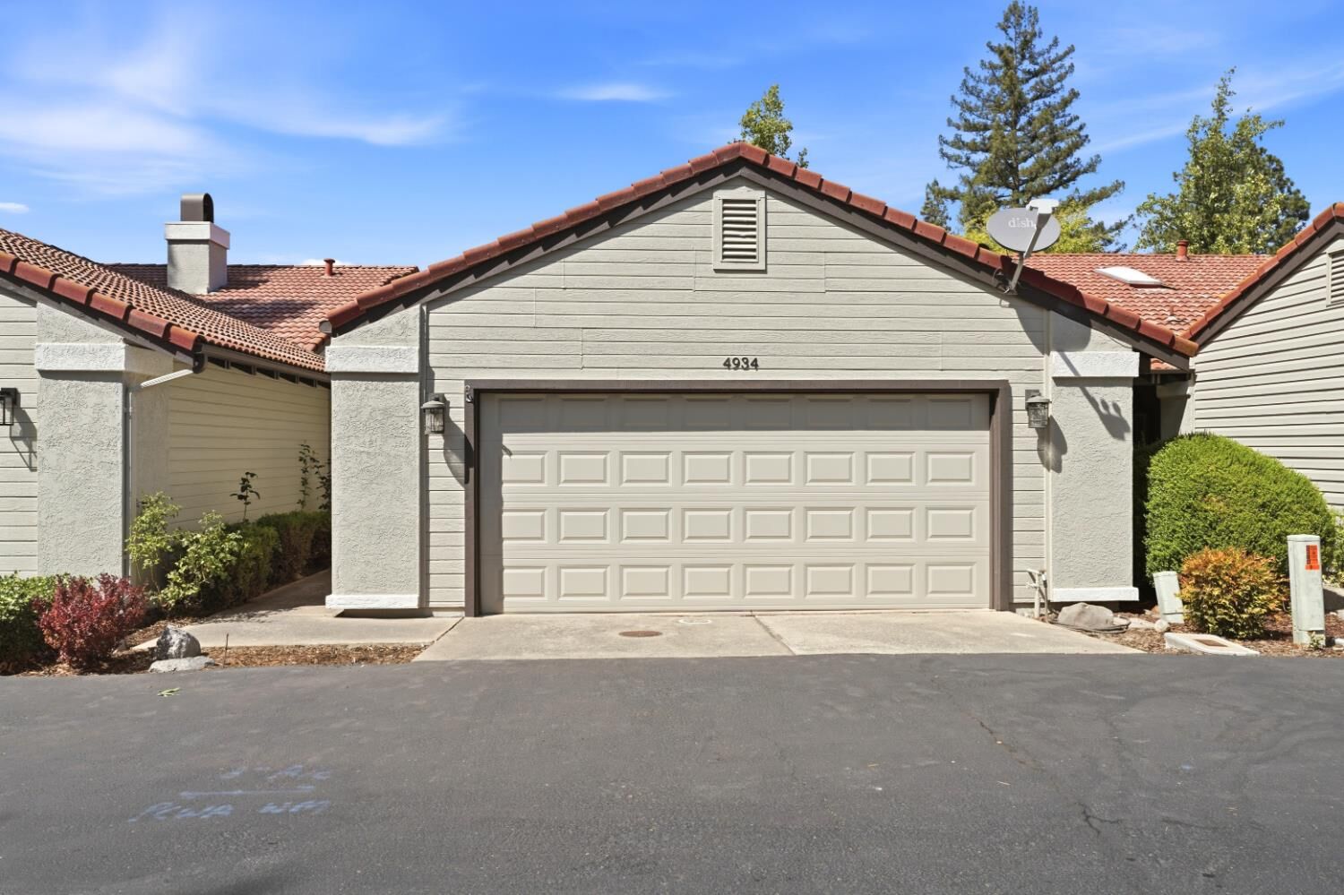 Property Photo:  4934 El Ranchero Court  CA 95677 