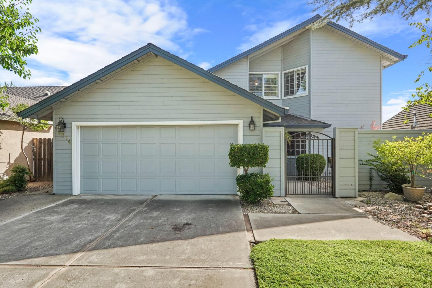 Property Photo:  1714 S Mills Avenue  CA 95242 