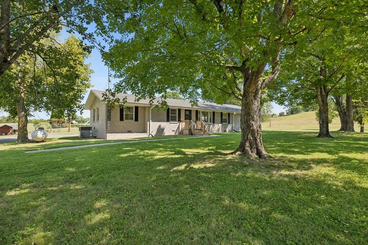 Property Photo:  390 Rankin Rd  TN 37031 