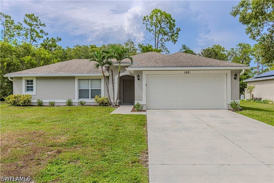 Property Photo:  152 Ridgemont Drive  FL 33972 