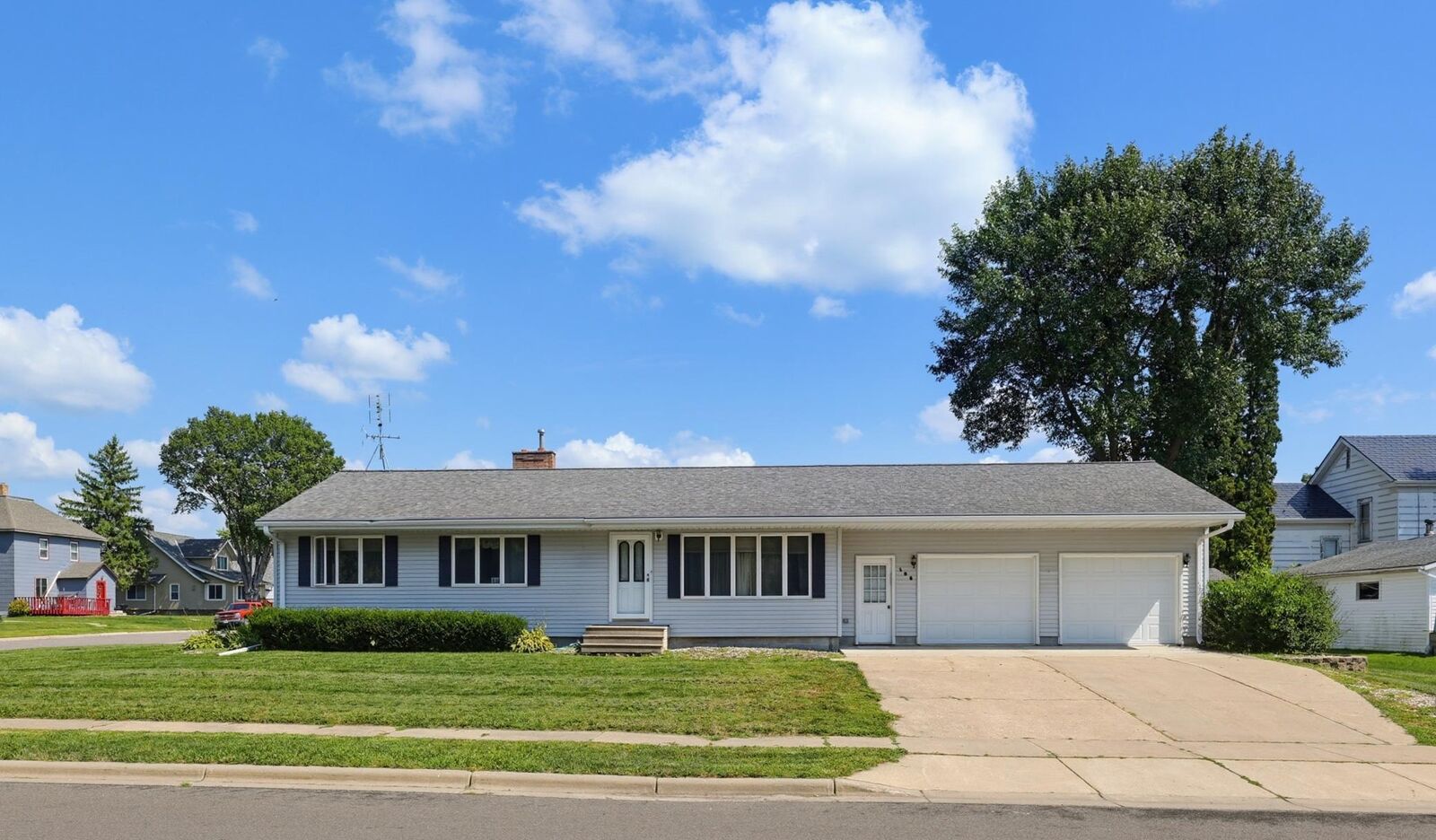 Property Photo: 108 Park Street N MN 55332