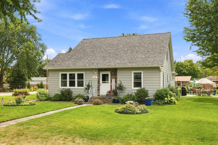 Property Photo:  249 1st Street NE  MN 56368 