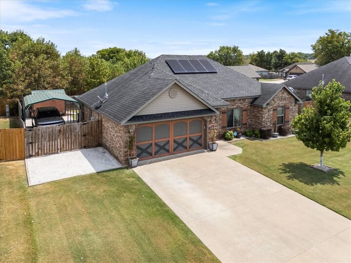 Property Photo: 1621 Citation Lane AR 72753