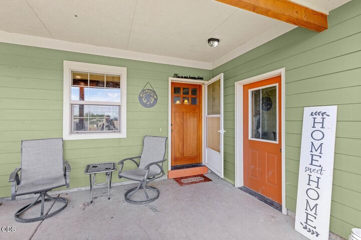 Property Photo: 14501 Avalon Road OR 97503