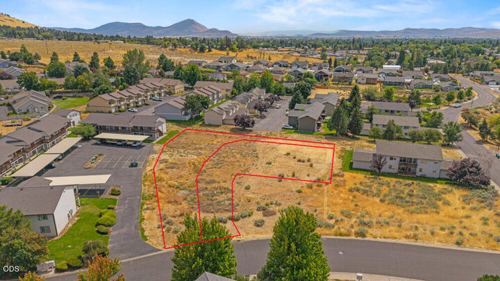 Property Photo: 0 N Hills Drive 904114 OR 97603