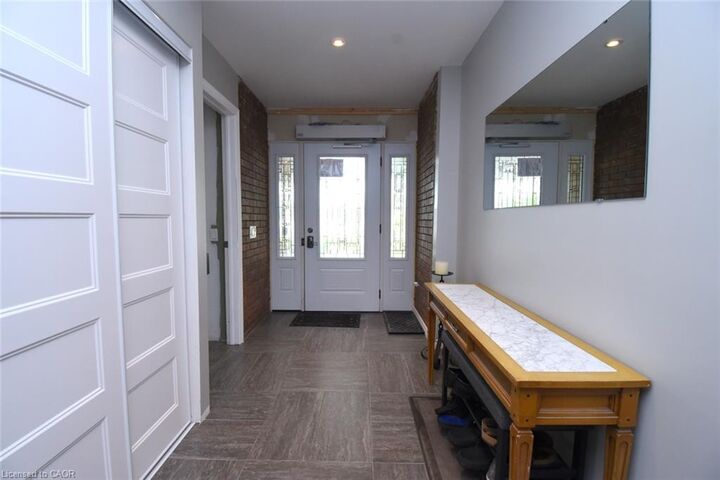 Property Photo: 949 Upper Paradise Road ON L9B 2M9