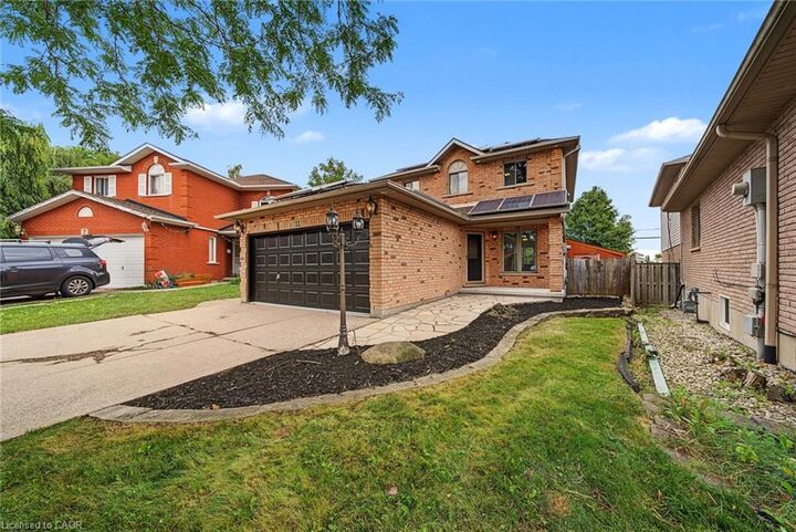 Property Photo: 11 Sedona Court ON L9B 2R1