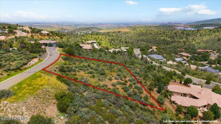 Property Photo:  307 Silverhill Circle  AZ 86303 