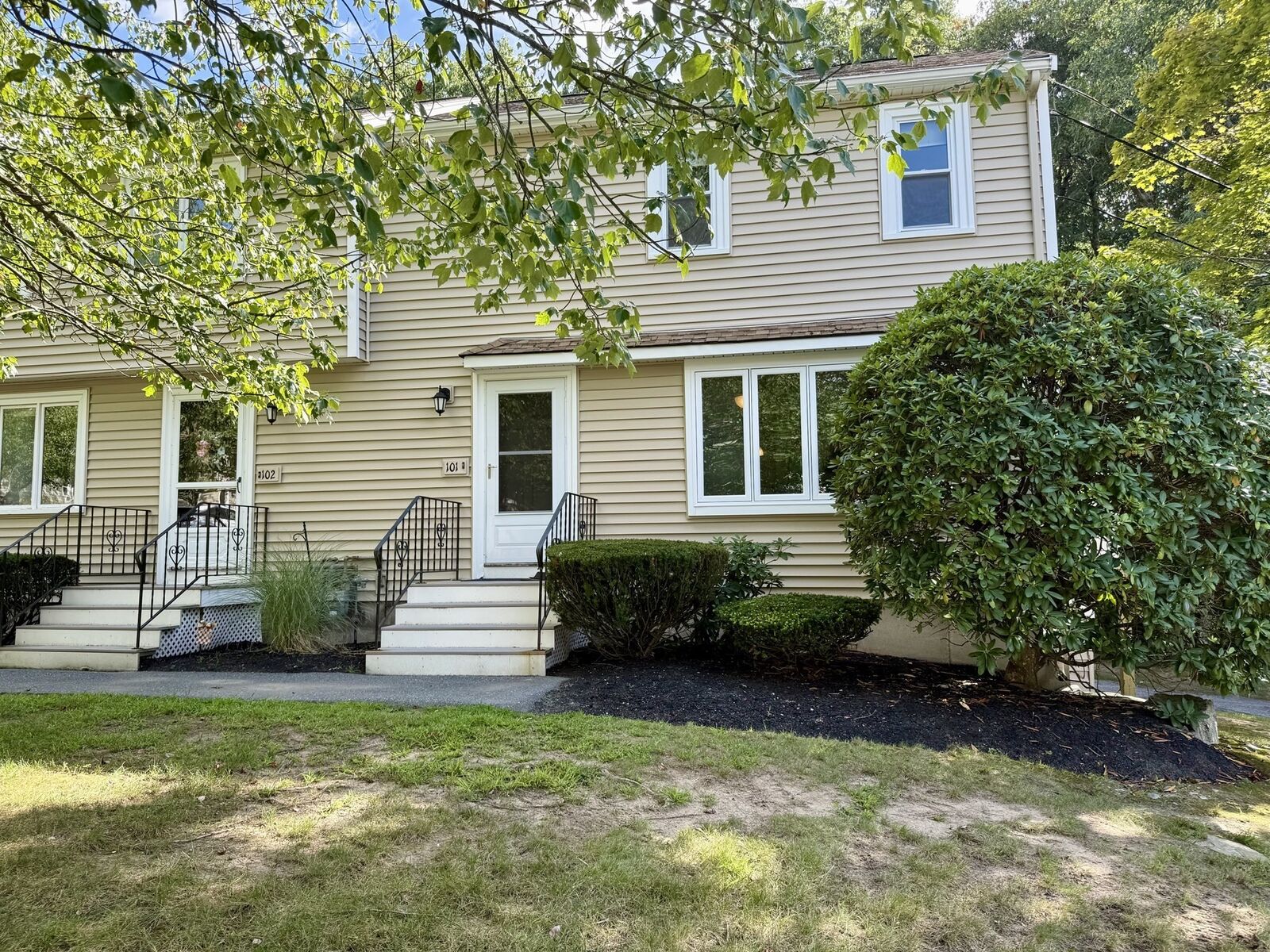 Property Photo:  101 Cardinal Lane 101  MA 01879 