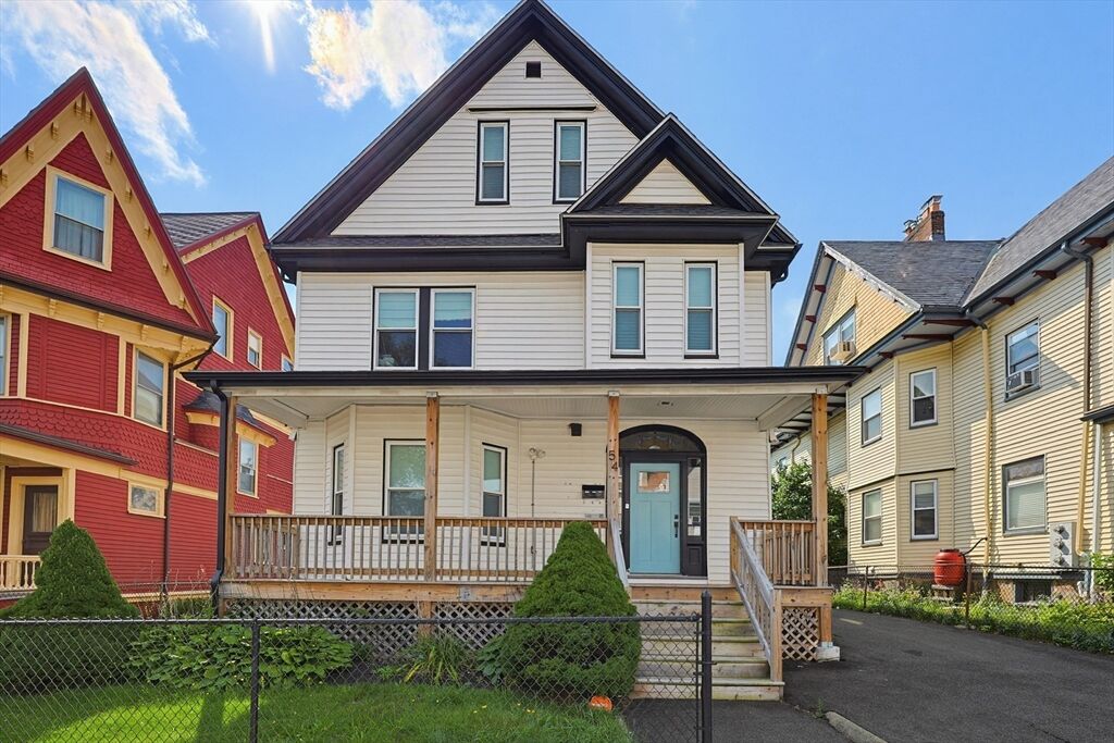 Property Photo:  54 Bloomfield St 1  MA 02124 