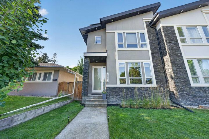 Property Photo:  2413B Richmond Road SW  AB T2T 5E5 