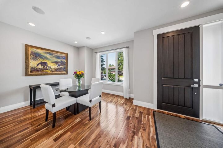 Property Photo: 3302 39 Street SW AB T3E 3J2