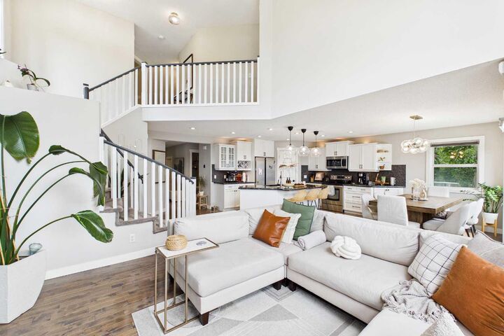 Property Photo: 51 Panamount Heights NW AB T3K 5T2