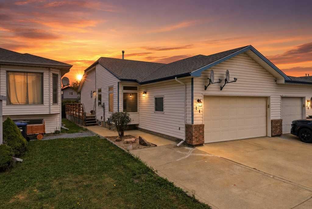 Property Photo:  14 Wildrose Drive  AB T4S 1G4 