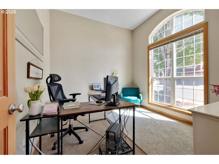 Property Photo: 410 SW 14th Ct OR 97013