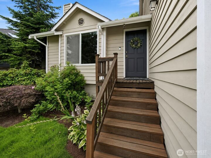 Property Photo: 12419 93rd Avenue NE WA 98034