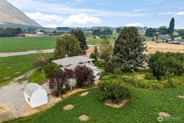 Property Photo: 18 Cedar Avenue WA 98812