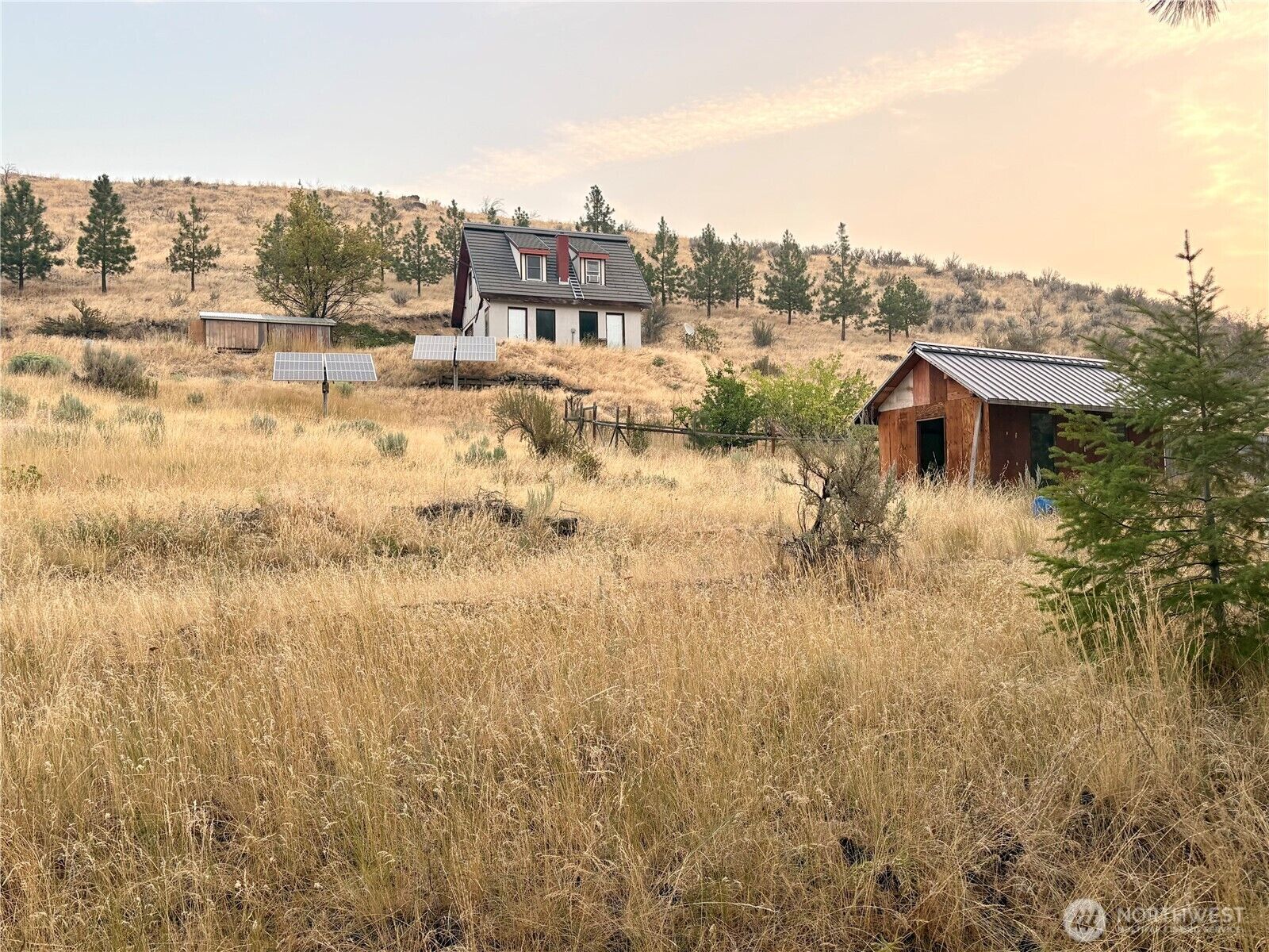 Property Photo: 505 NW Road 20 WA 98858