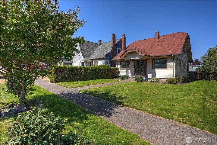 Property Photo:  3111 N 11th Street  WA 98406 