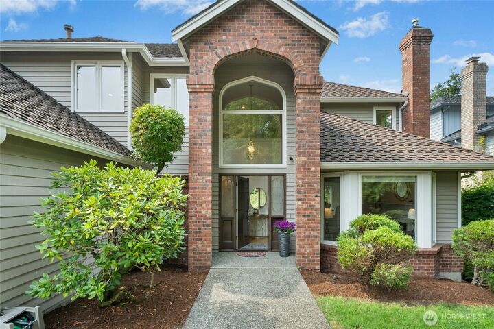 Property Photo: 6531 154th Place SE WA 98006