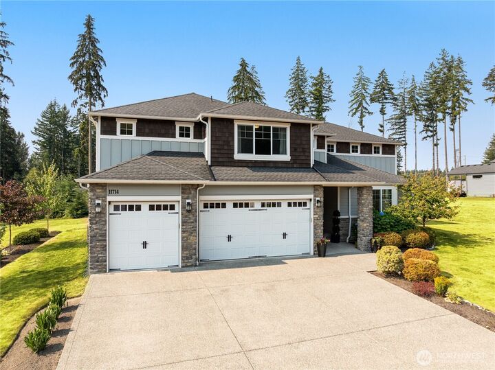 Property Photo:  11714  137th Drive NE  WA 98258 