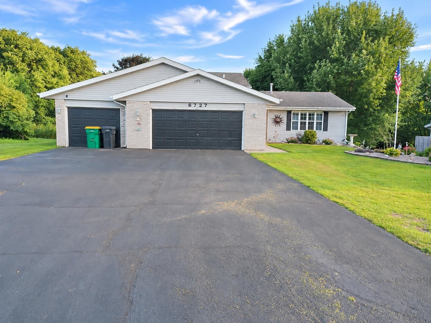 Property Photo: 6727 Sawmill Drive IL 61073