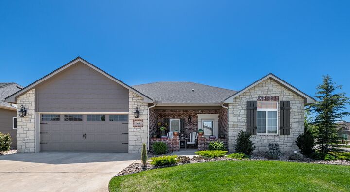 Property Photo:  3632 N Lakeway Ct  KS 67205 