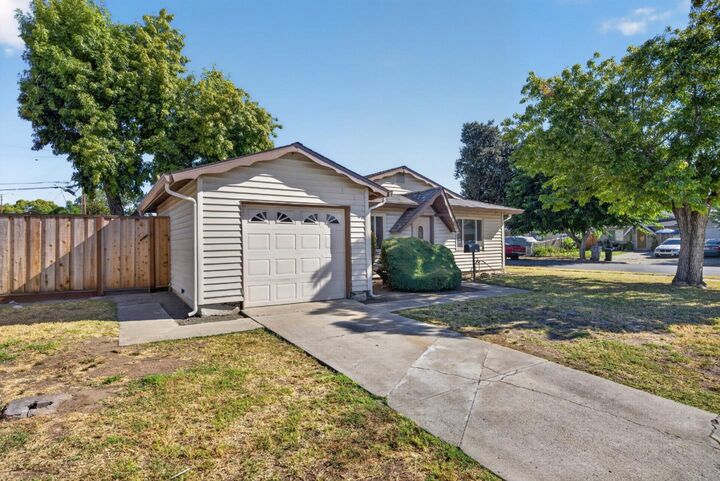 Property Photo:  2720 Puccini Avenue  CA 95122 