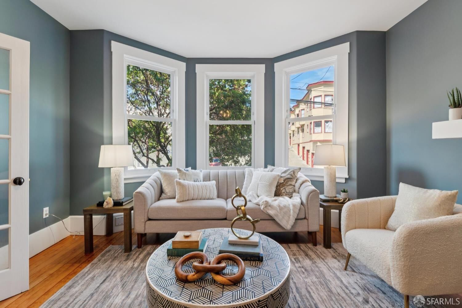 Property Photo:  117 St Marys Avenue  CA 94112 