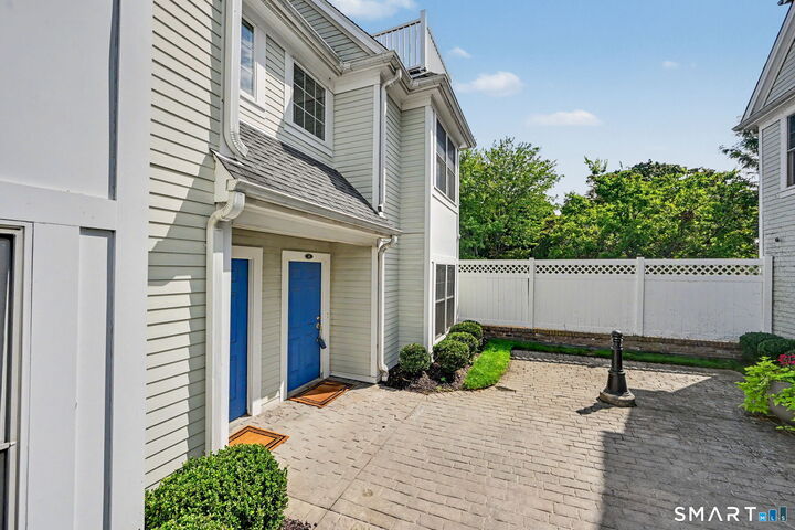 Property Photo: 14 Haviland Street A5 CT 06854