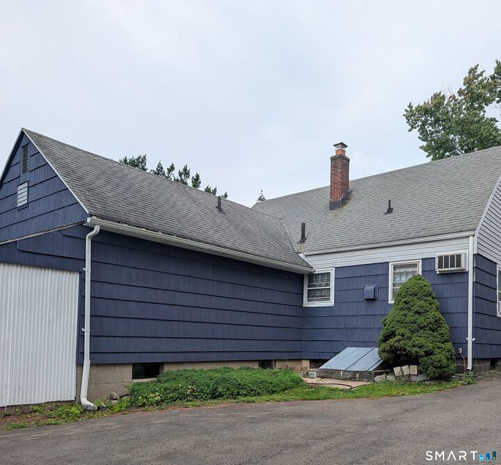 Property Photo: 260 Frost Road CT 06705