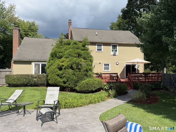 Property Photo:  11 Weatherside Drive  CT 06492 