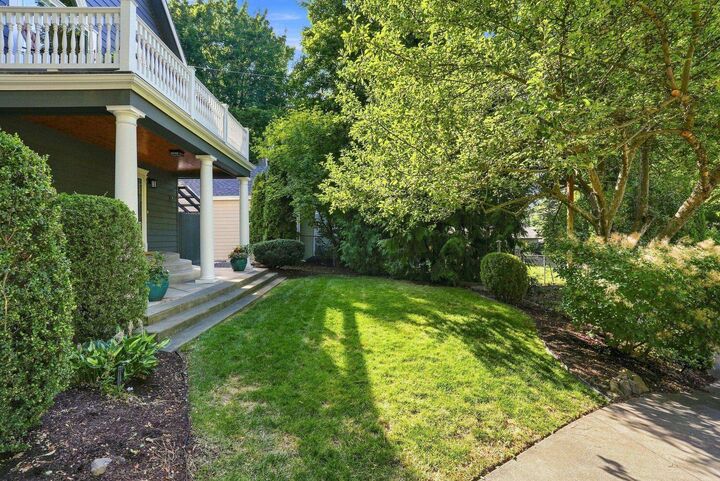 Property Photo: 1727 E 16th Ave 1727 E 16th WA 99203