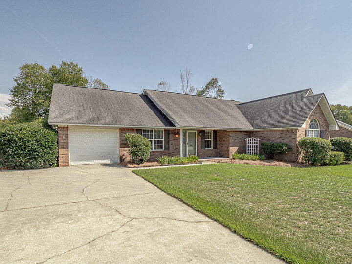 Property Photo: 100 Radcliff Drive SC 29150